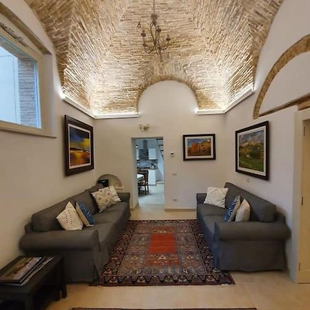 Casa Santa Maria - Beautifully Restored House In Centro Storico Irsina Basilicata Puglia Экстерьер фото